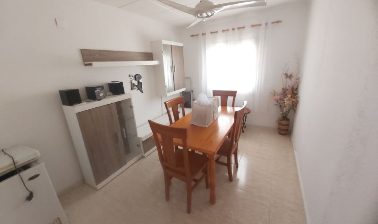Resale - Villa - San Fulgencio