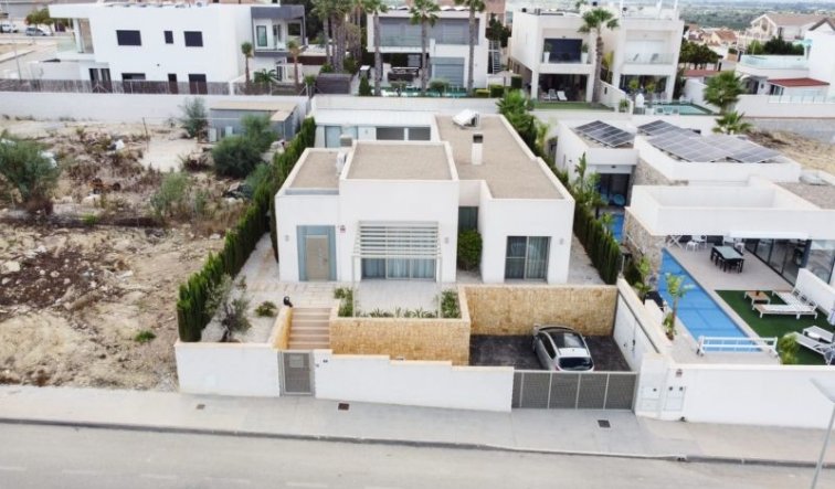 Reventa - Villa - Benijofar