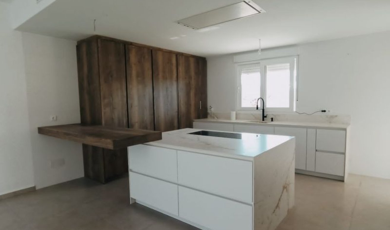 Resale - Villa - Macisvenda