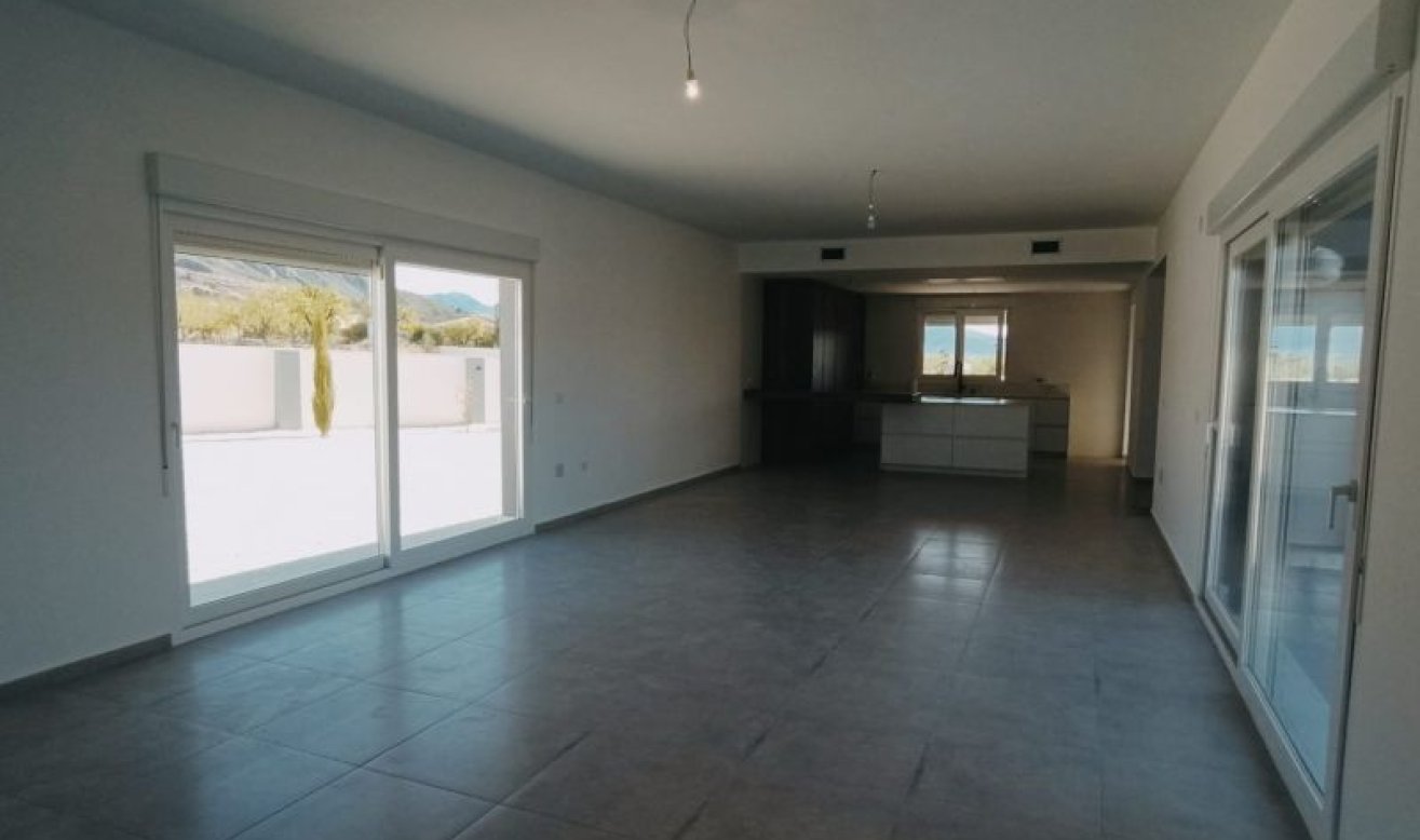 Resale - Villa - Macisvenda