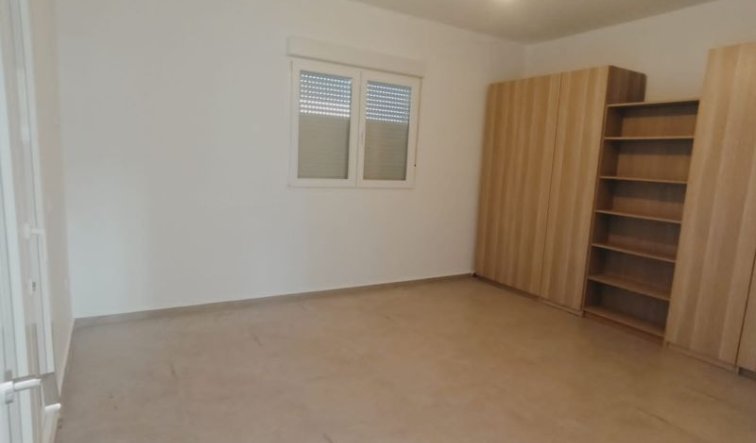 Resale - Villa - Macisvenda