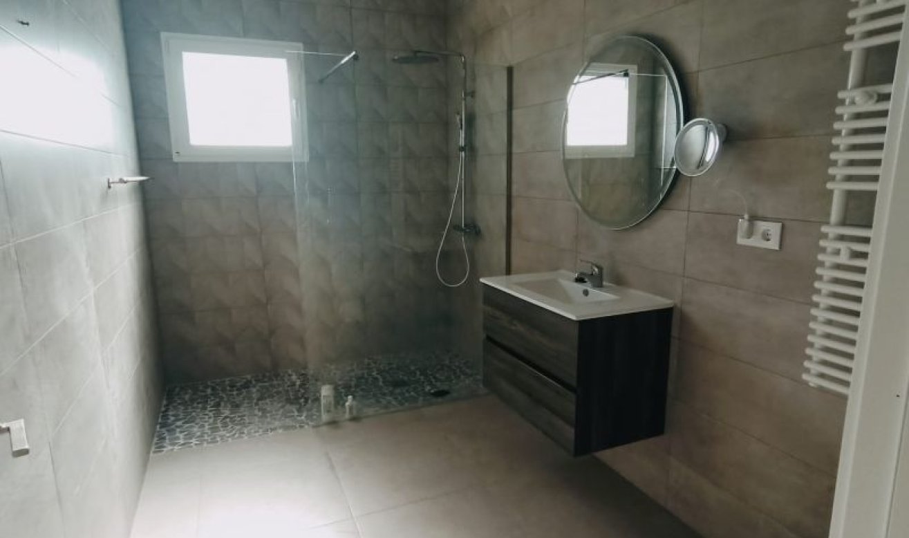 Resale - Villa - Macisvenda