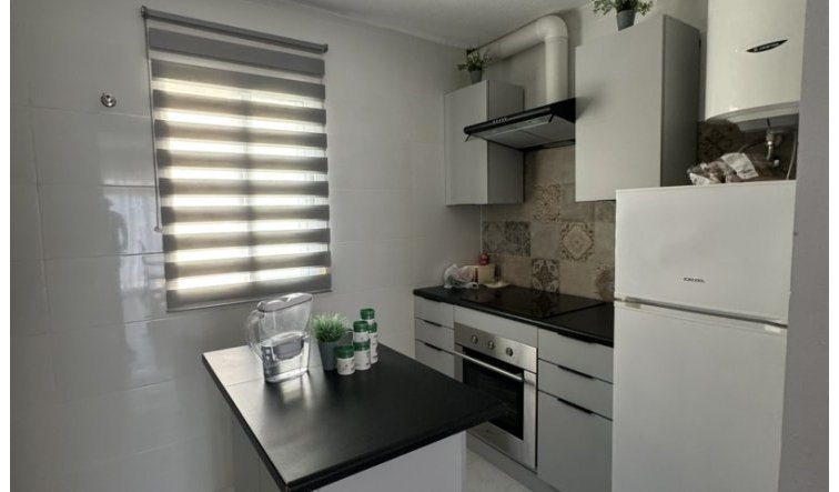 Resale - Apartment / flat - Orihuela Costa