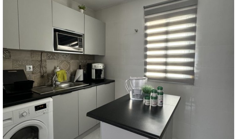 Resale - Apartment / flat - Orihuela Costa