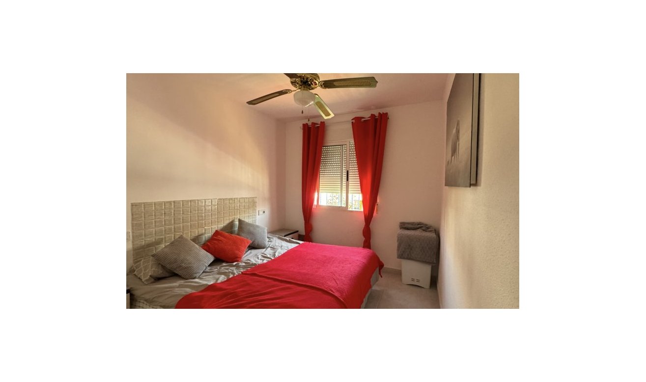 Resale - Apartment / flat - Orihuela Costa