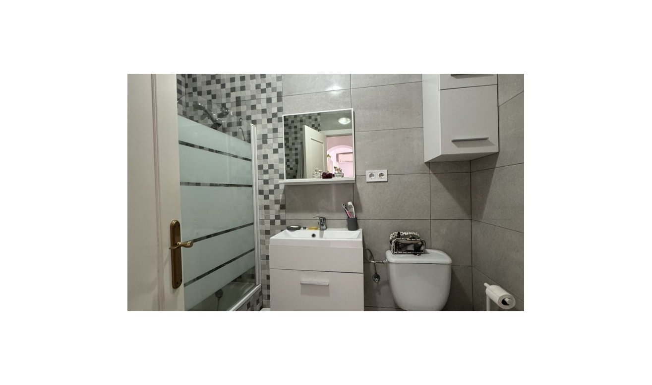 Resale - Apartment / flat - Orihuela Costa