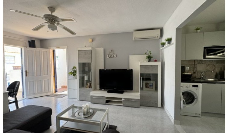 Resale - Apartment / flat - Orihuela Costa