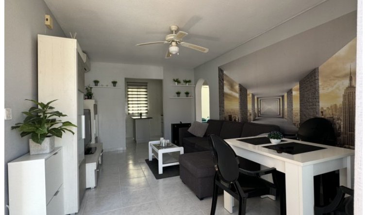 Resale - Apartment / flat - Orihuela Costa