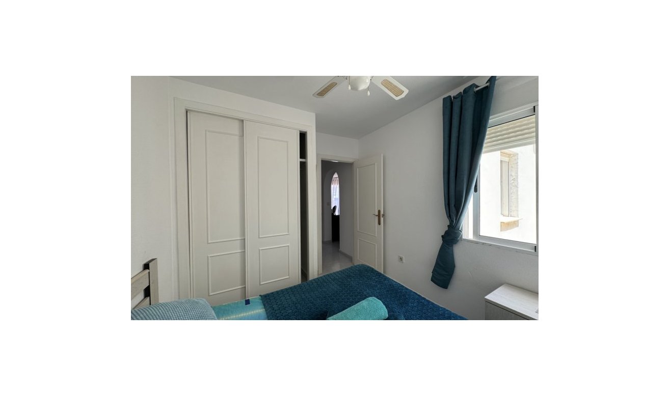 Resale - Apartment / flat - Orihuela Costa