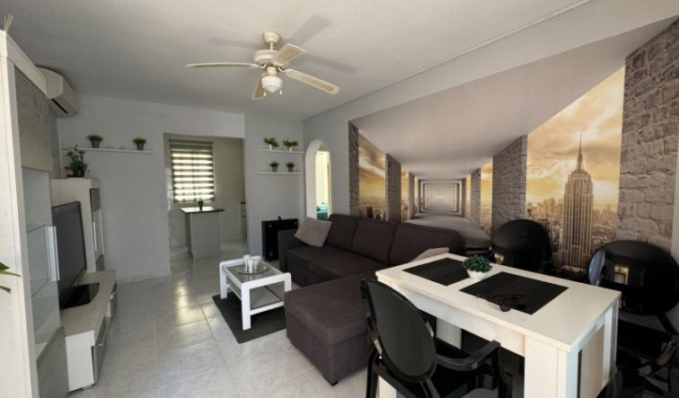 Resale - Apartment / flat - Orihuela Costa