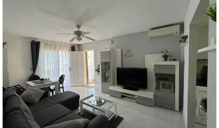 Resale - Apartment / flat - Orihuela Costa