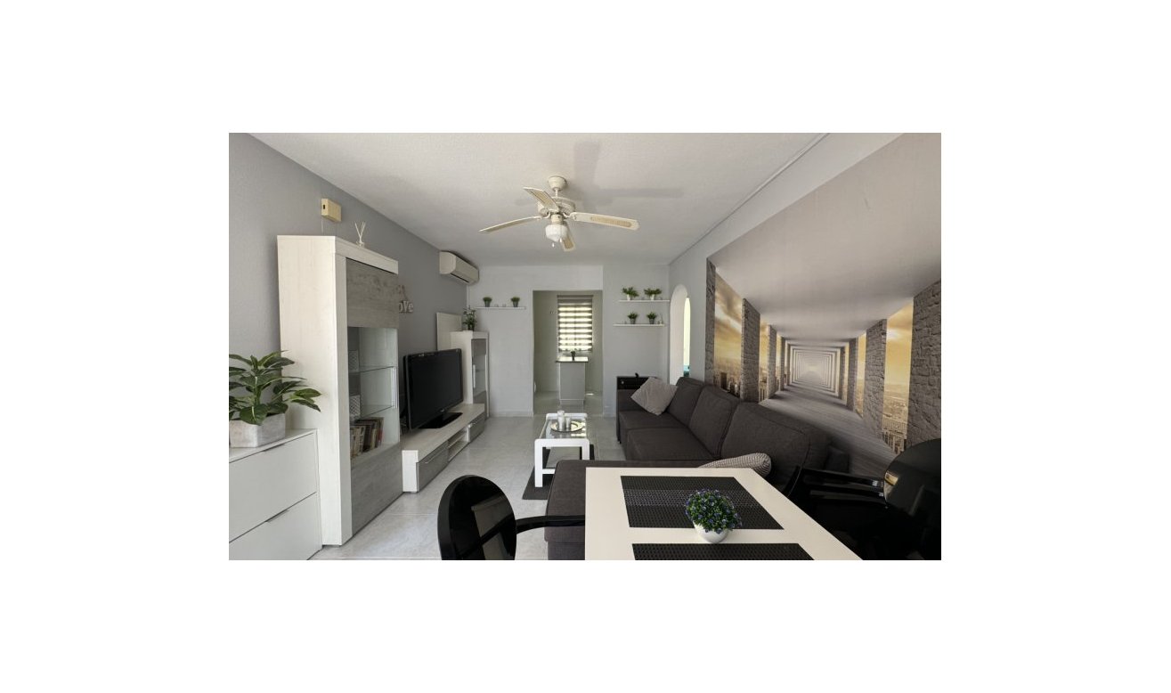 Resale - Apartment / flat - Orihuela Costa