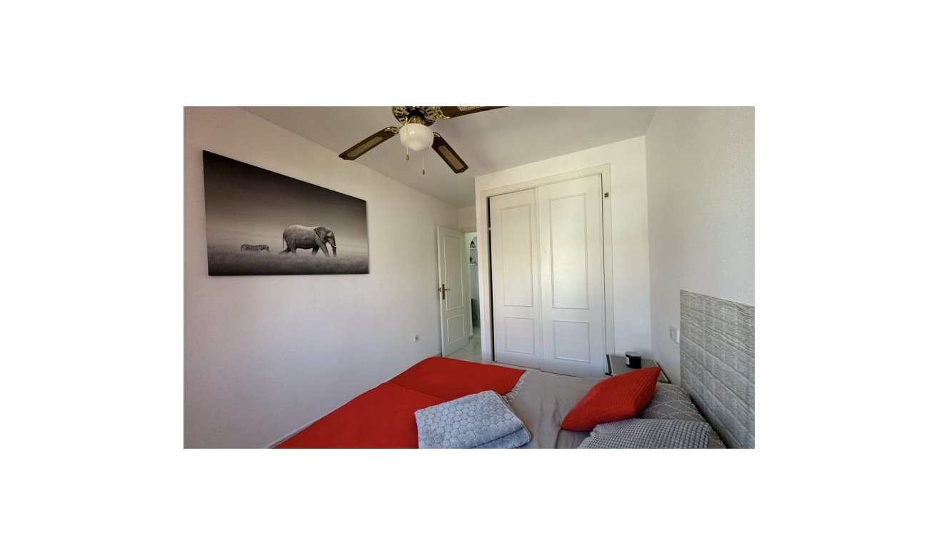 Resale - Apartment / flat - Orihuela Costa