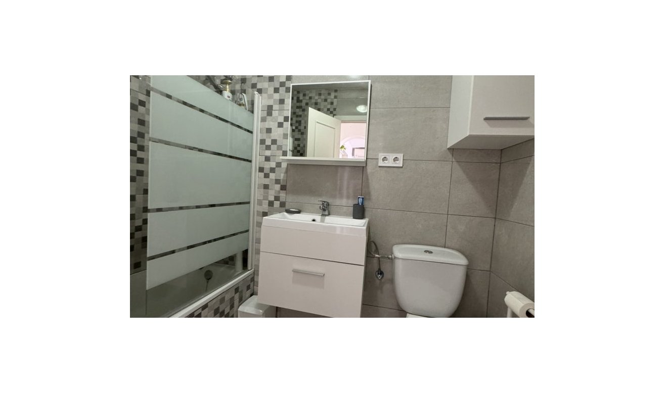 Resale - Apartment / flat - Orihuela Costa