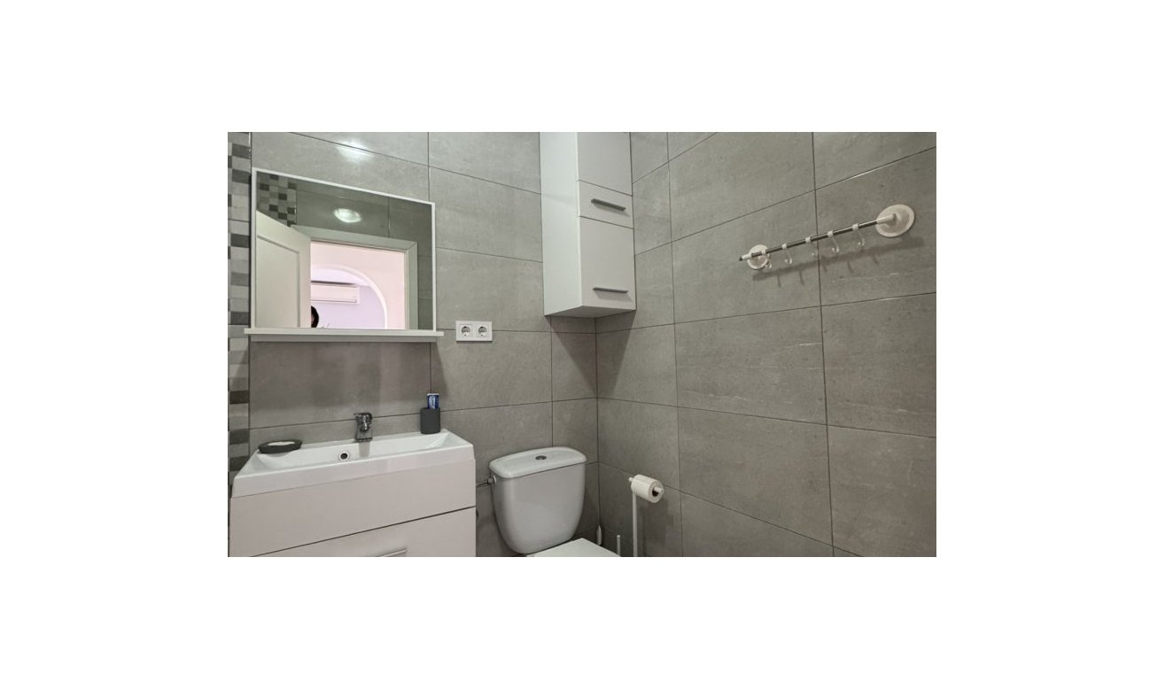 Resale - Apartment / flat - Orihuela Costa