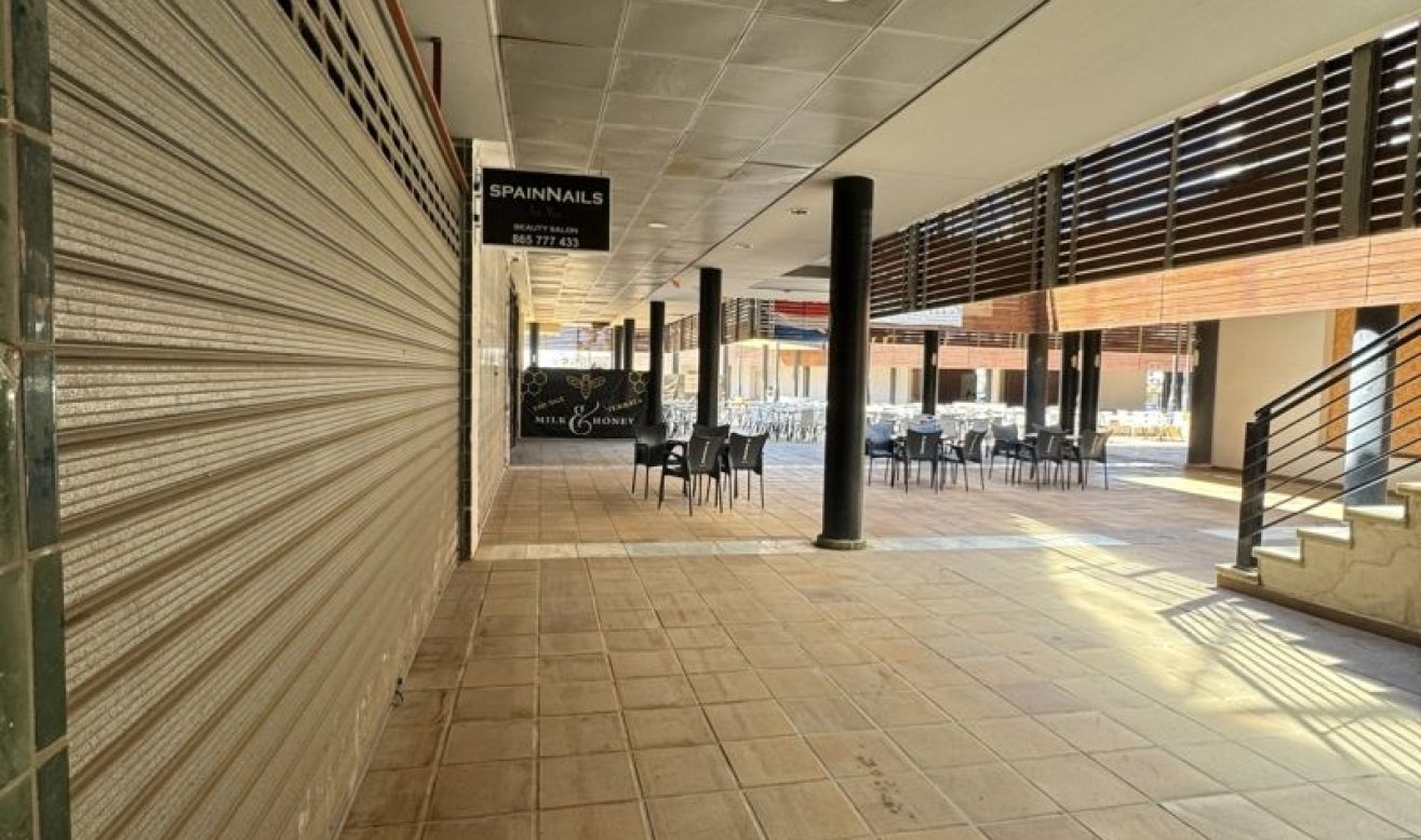 Reventa - Comercial - Orihuela Costa