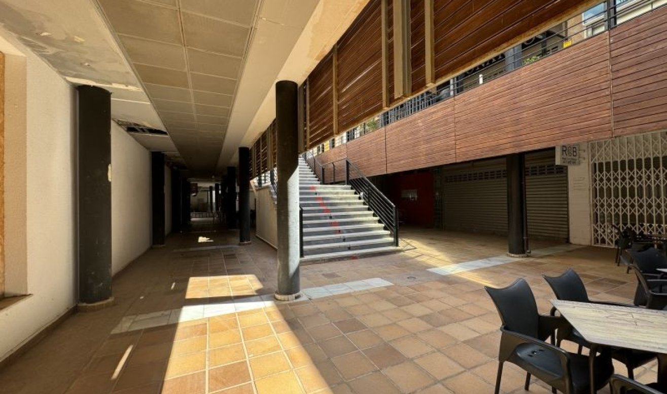 Reventa - Comercial - Orihuela Costa