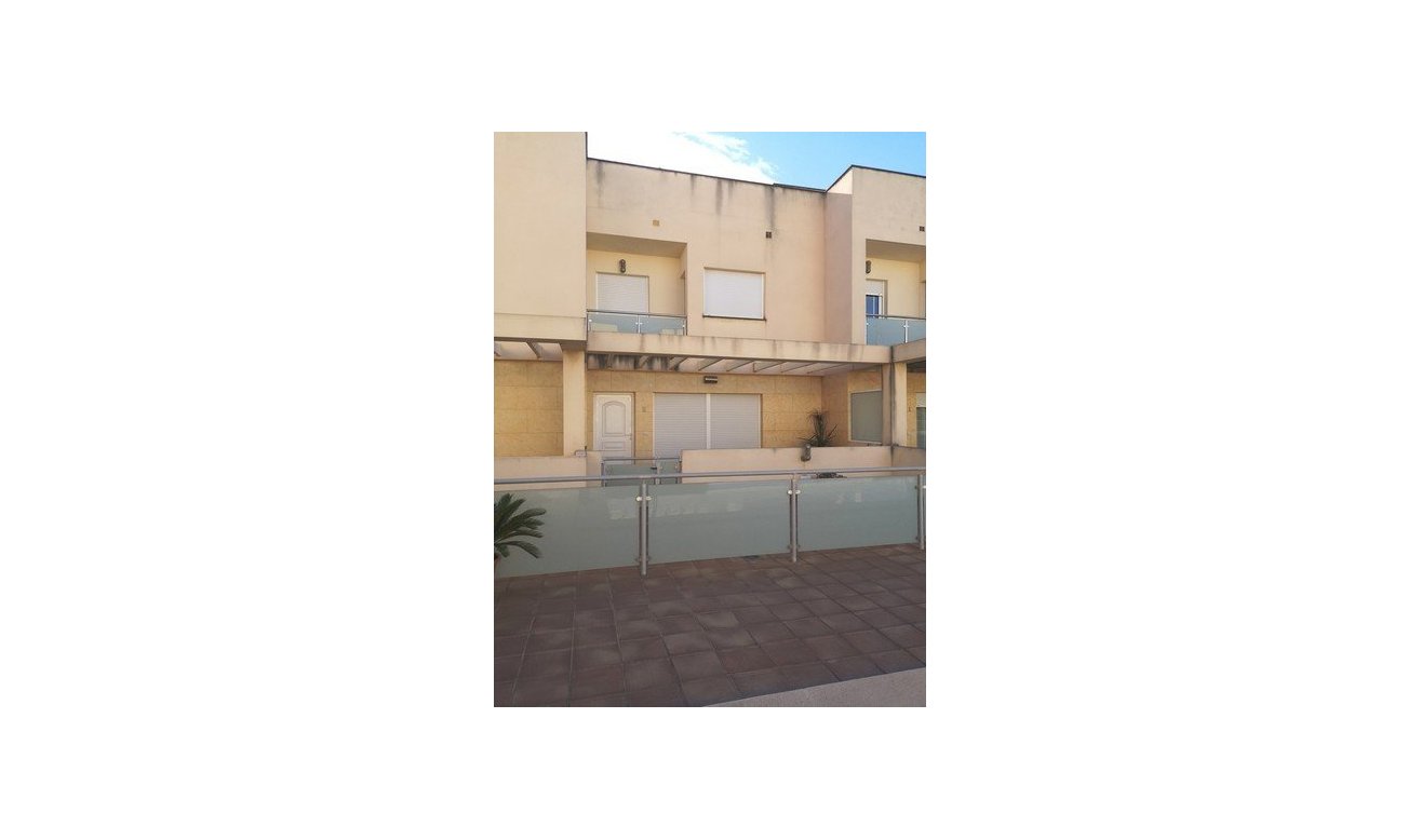 Reventa - Adosado - Los Montesinos - La Herrada
