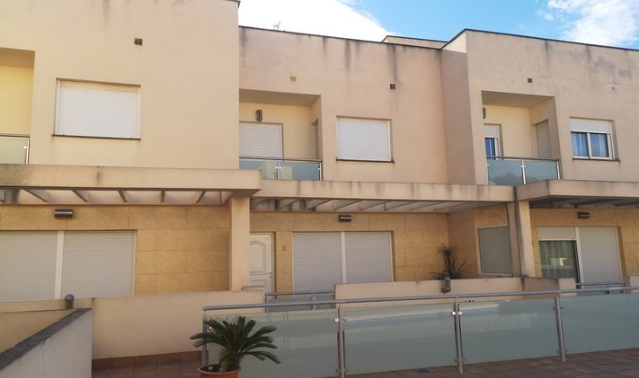 Reventa - Adosado - Los Montesinos - La Herrada