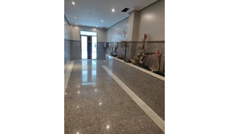 Reventa - Apartamento / piso - Torrevieja - Torrevieja City Center