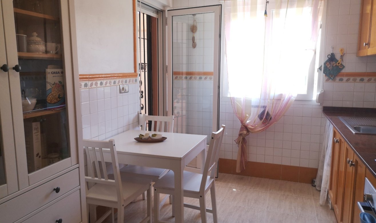 Reventa - Villa - Los Montesinos - Los Montesinos - Urb. La Herrada
