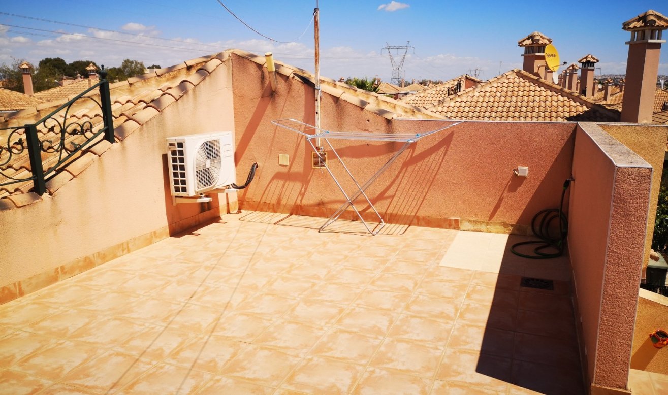 Reventa - Villa - Los Montesinos - Los Montesinos - Urb. La Herrada
