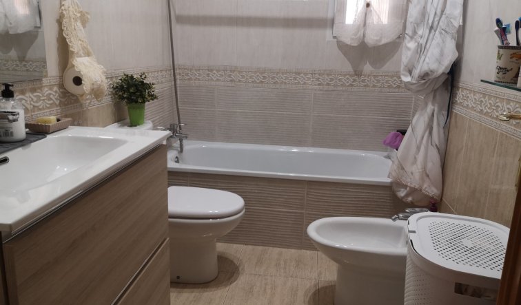 Reventa - Villa - Los Montesinos - Los Montesinos - Urb. La Herrada