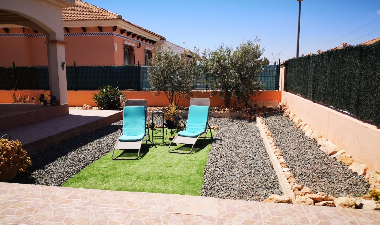 Reventa - Villa - Los Montesinos - Los Montesinos - Urb. La Herrada