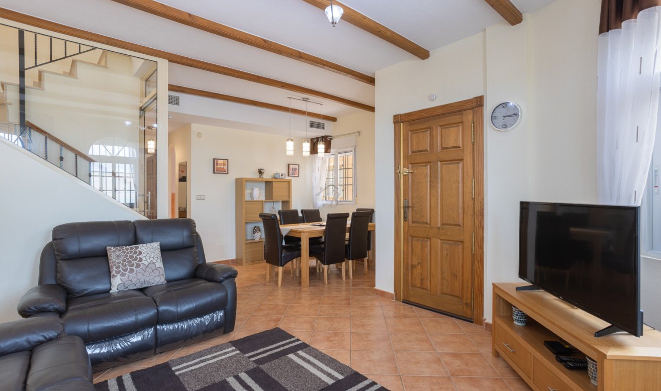 Reventa - Villa - Los Montesinos - Los Montesinos - Urb. La Herrada