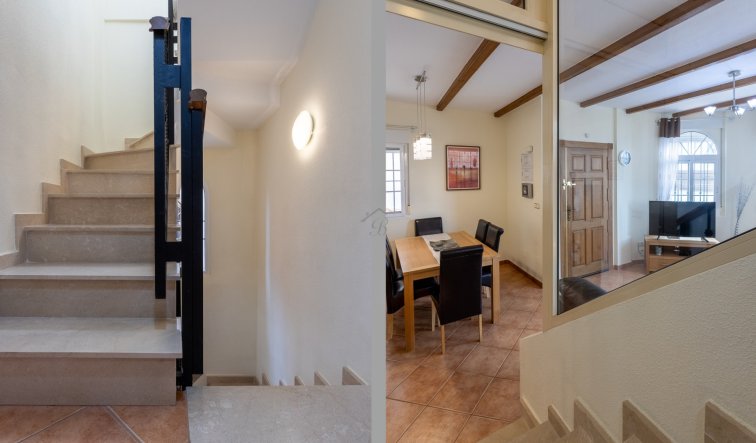 Reventa - Villa - Los Montesinos - Los Montesinos - Urb. La Herrada