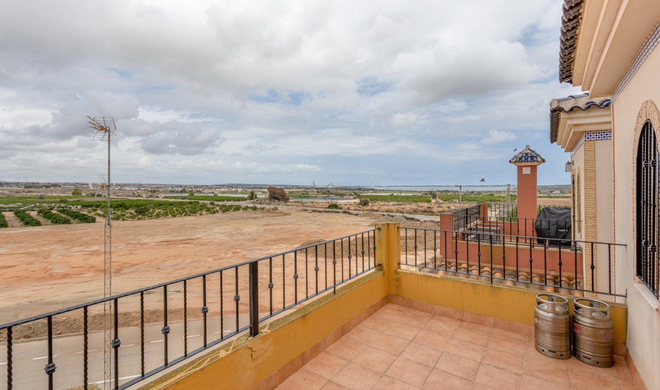 Reventa - Villa - Los Montesinos - Los Montesinos - Urb. La Herrada