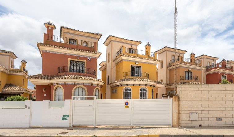 Reventa - Villa - Los Montesinos - Los Montesinos - Urb. La Herrada