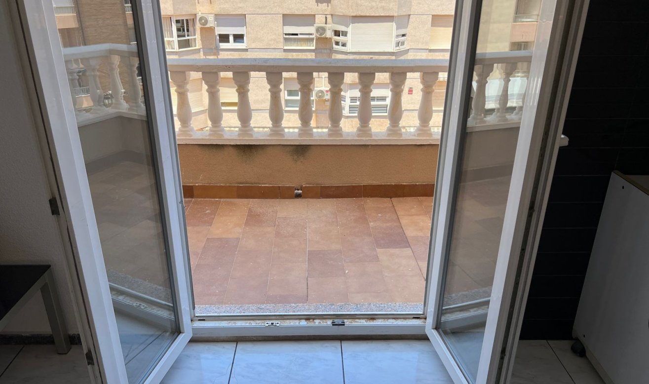 Reventa - Apartamento / piso - Punta Prima - Punta Prima Torrevieja
