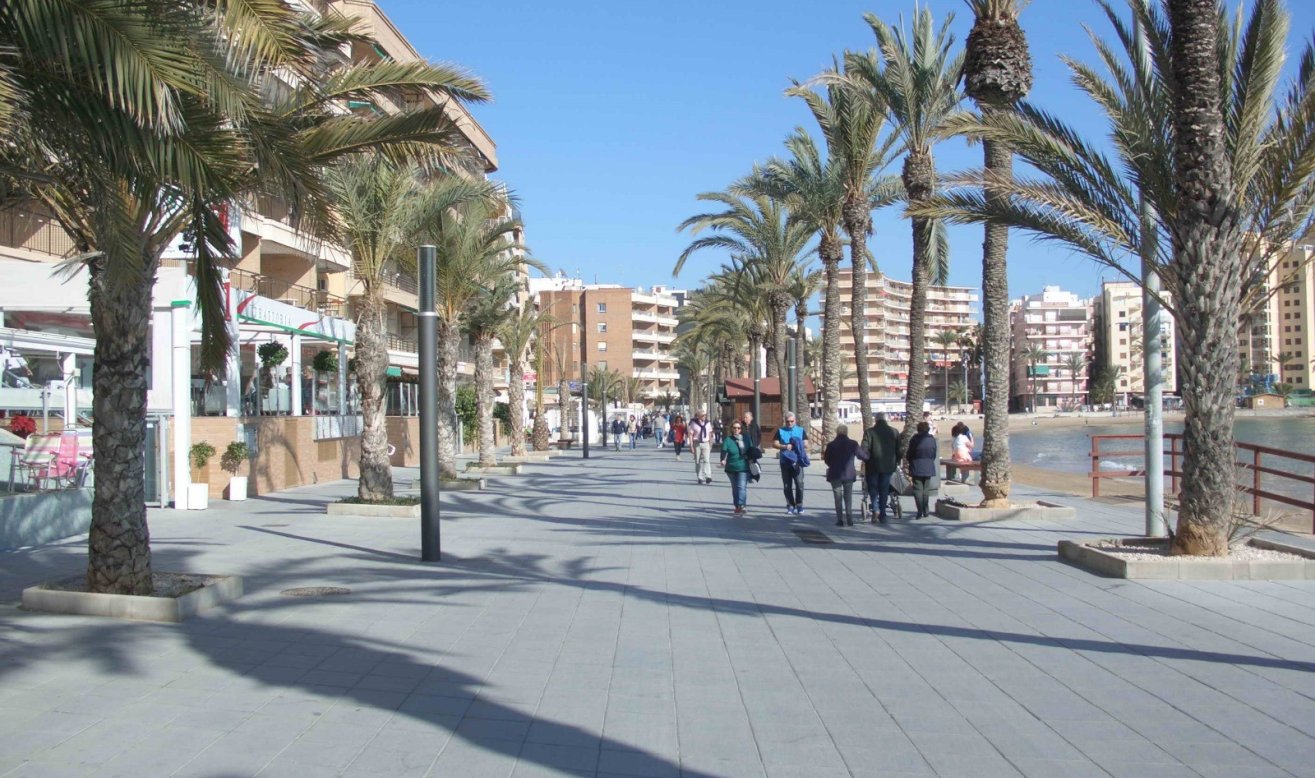 Reventa - Apartamento / piso - Torrevieja - Playa del Cura