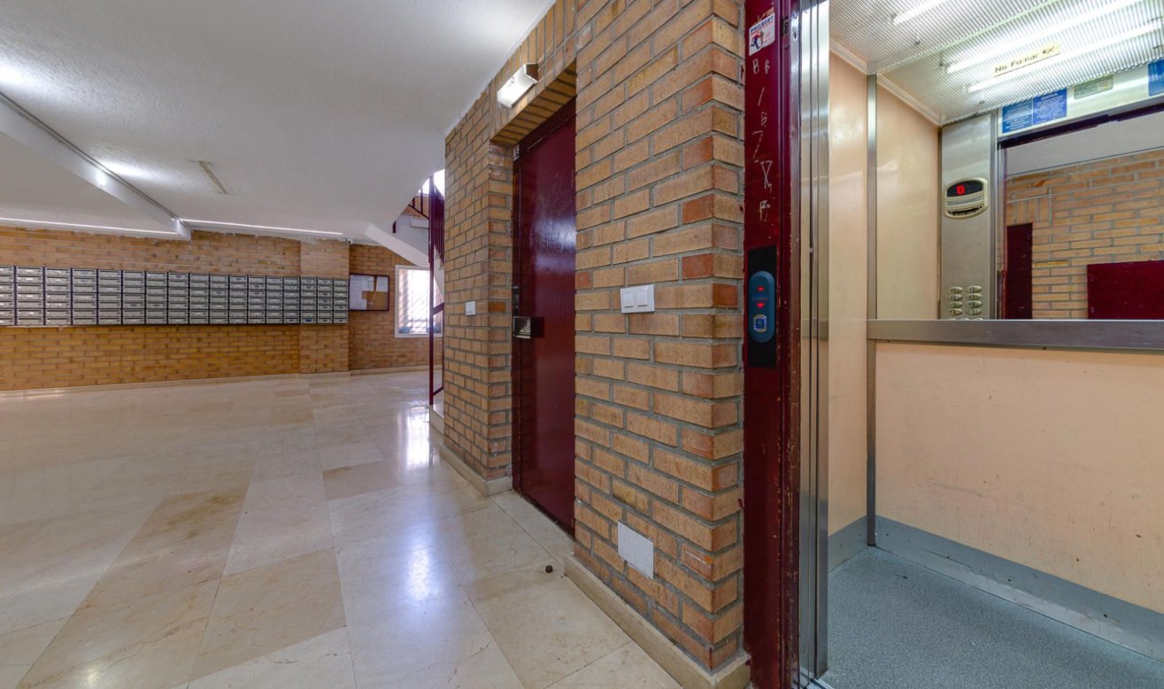 Reventa - Apartamento / piso - Torrevieja - El molino