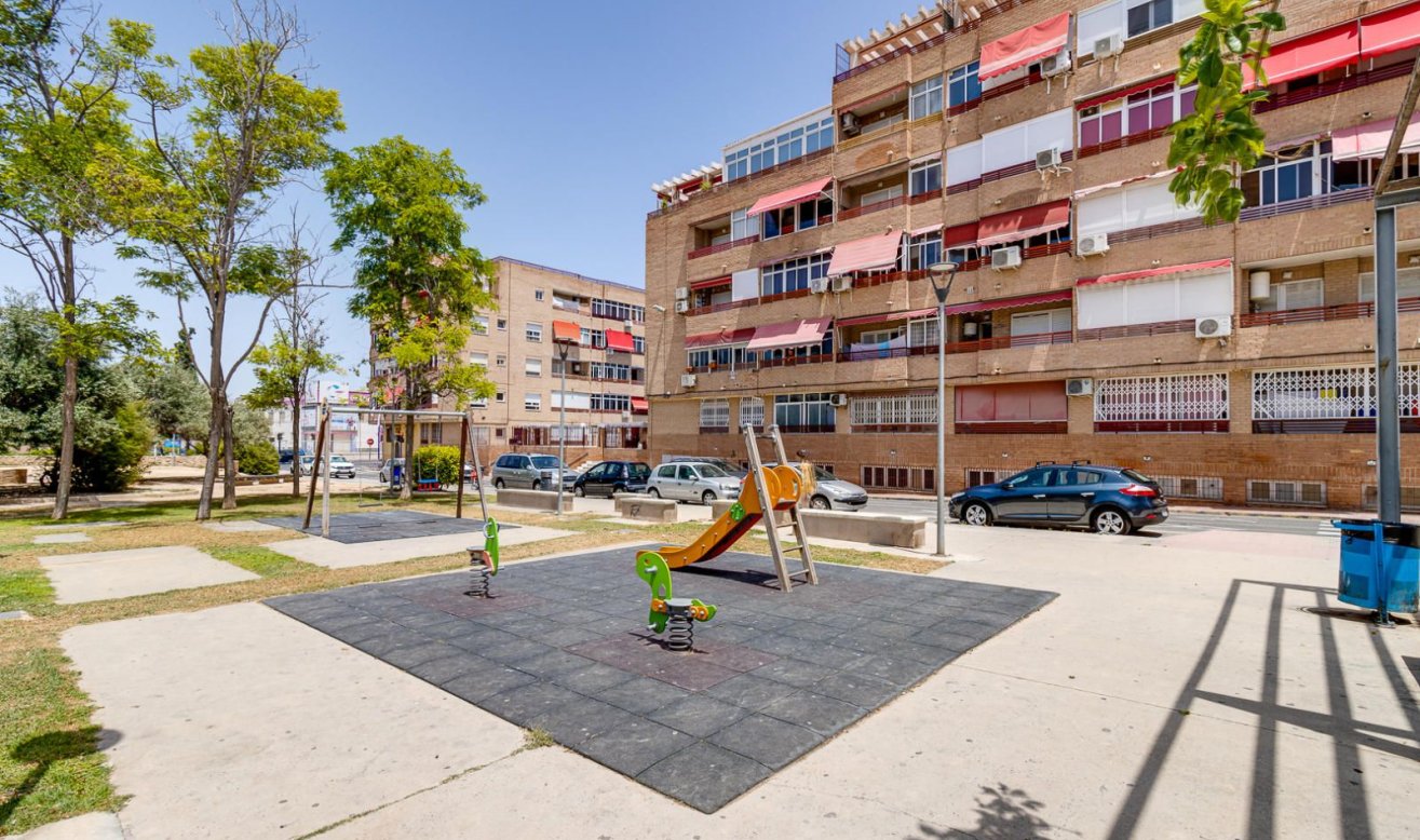 Reventa - Apartamento / piso - Torrevieja - El molino