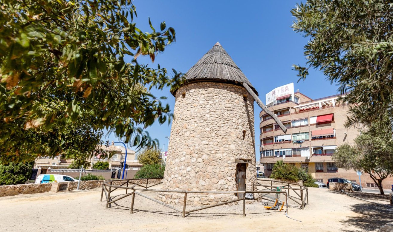 Reventa - Apartamento / piso - Torrevieja - El molino