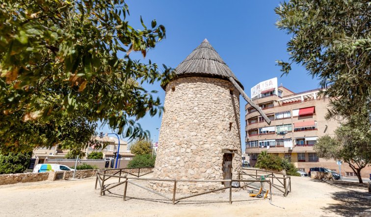 Reventa - Apartamento / piso - Torrevieja - El molino