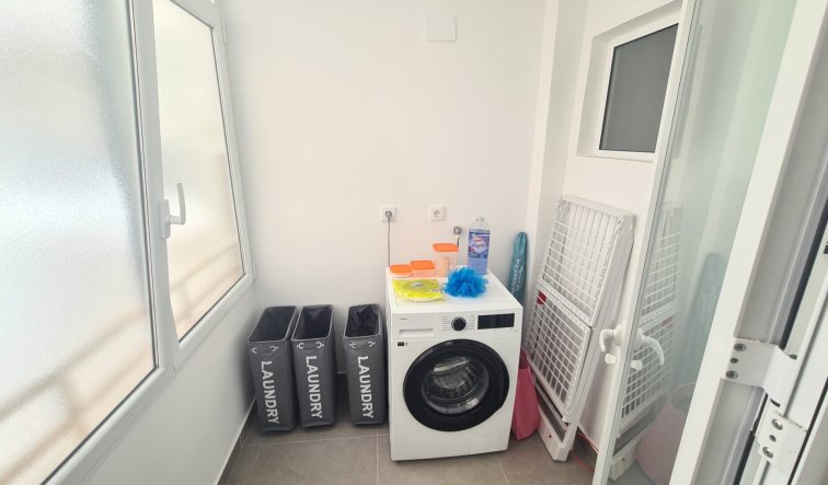 Reventa - Apartamento / piso - Torrevieja - Playa de los Locos