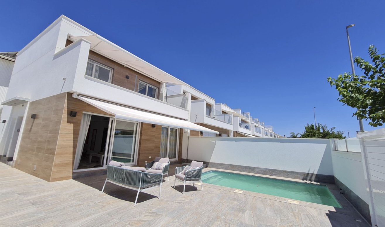 Obra nueva - Villa - Pilar de la Horadada