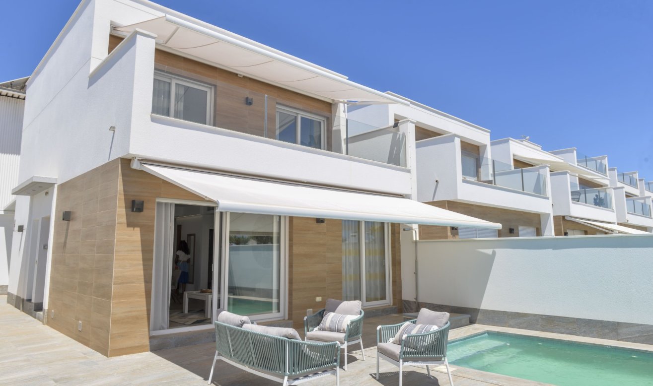 Obra nueva - Villa - Pilar de la Horadada