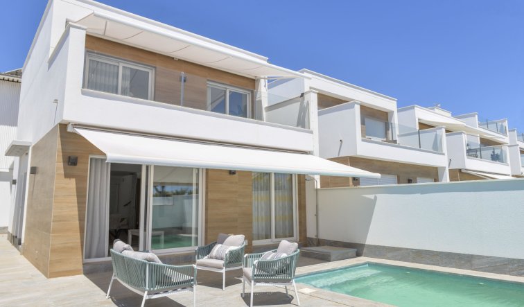 Obra nueva - Villa - Pilar de la Horadada