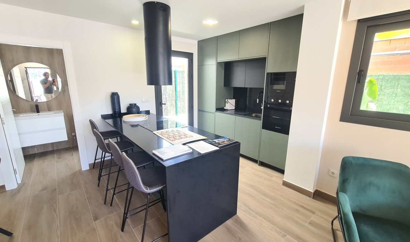 Reventa - Villa - Los Montesinos - Los Montesinos - Urb. La Herrada