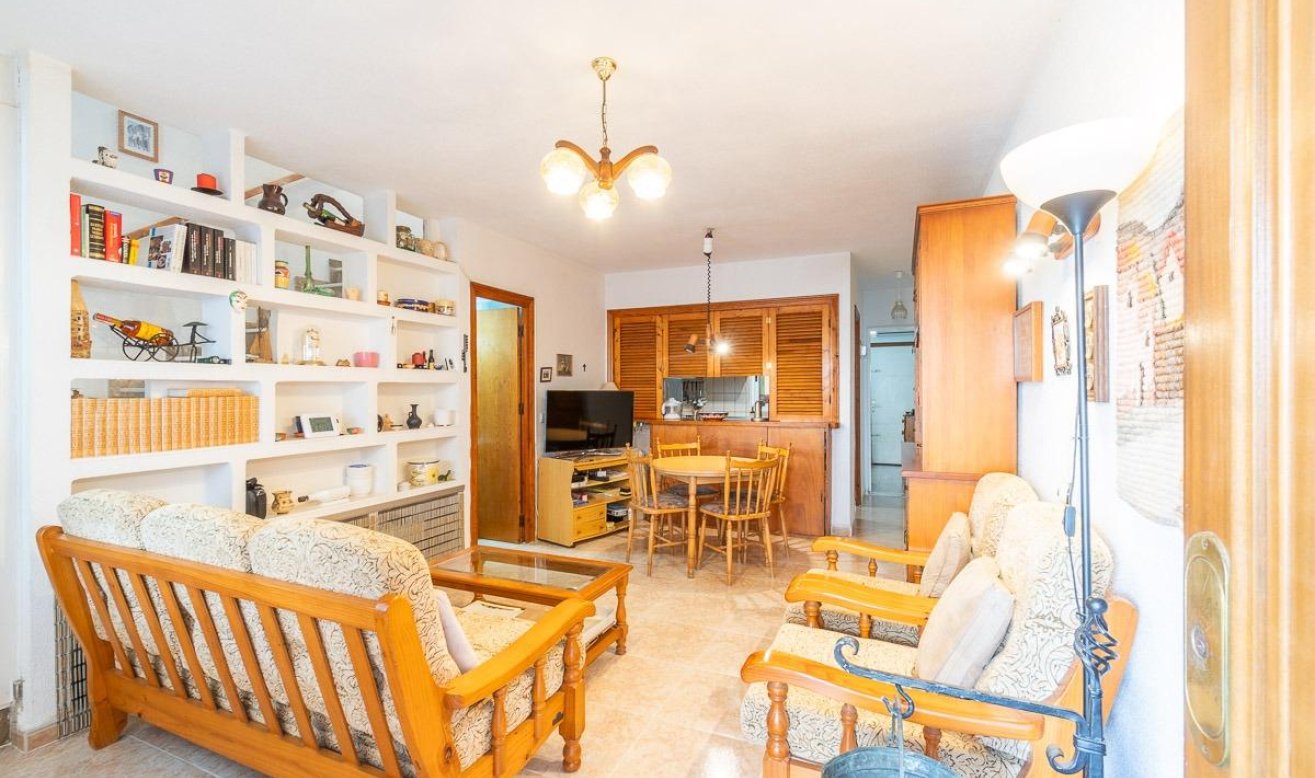 Resale - Terraced house - Torrevieja - Los Frutales