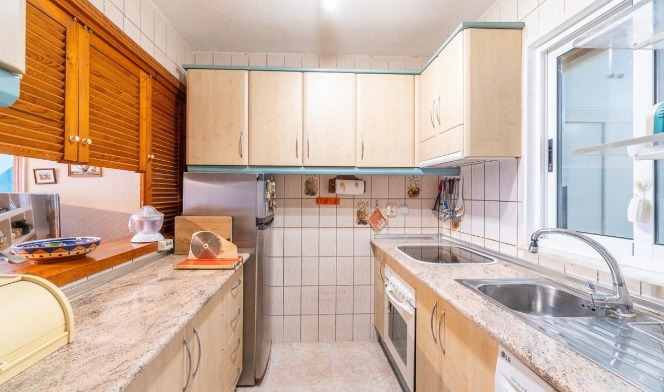 Resale - Terraced house - Torrevieja - Los Frutales