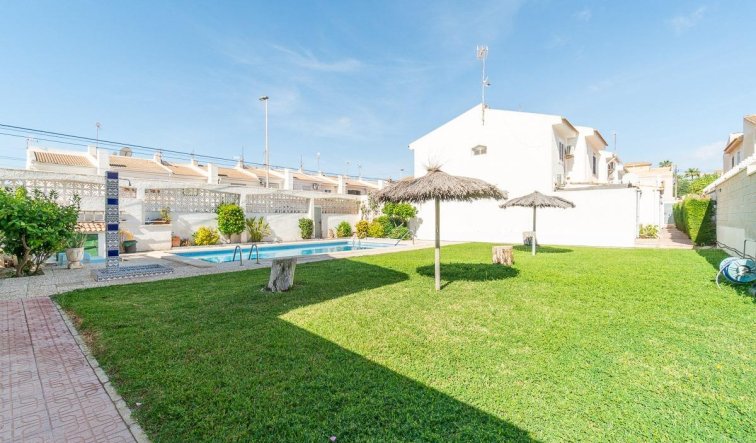 Resale - Terraced house - Torrevieja - Los Frutales