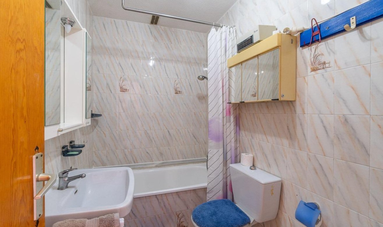 Resale - Terraced house - Torrevieja - Los Frutales