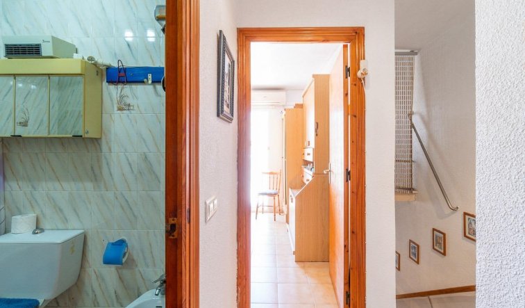 Resale - Terraced house - Torrevieja - Los Frutales