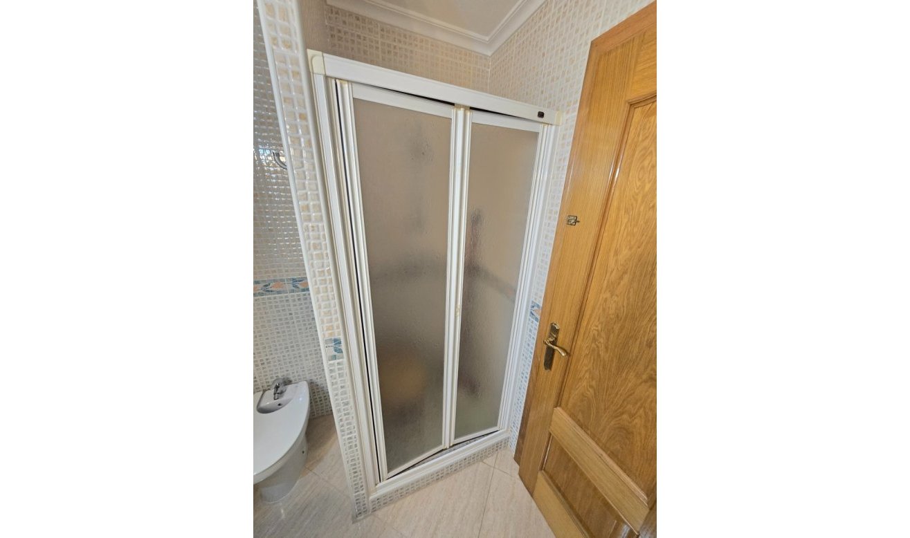 Reventa - Apartamento / piso - Torrevieja - Playa del Cura