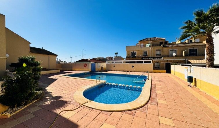 Reventa - Adosado - Torrevieja - Los Frutales